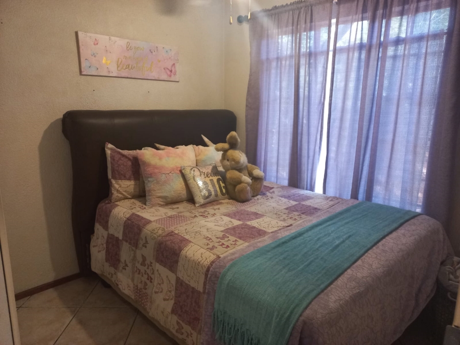 2 Bedroom Property for Sale in Safari Gardens North West